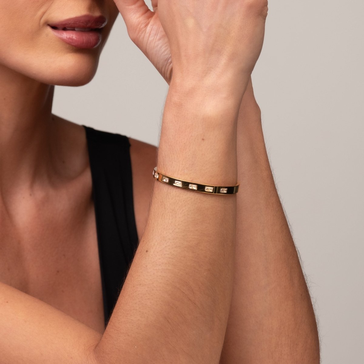 Carved Cuff Bracelet – 18k Gold Plated