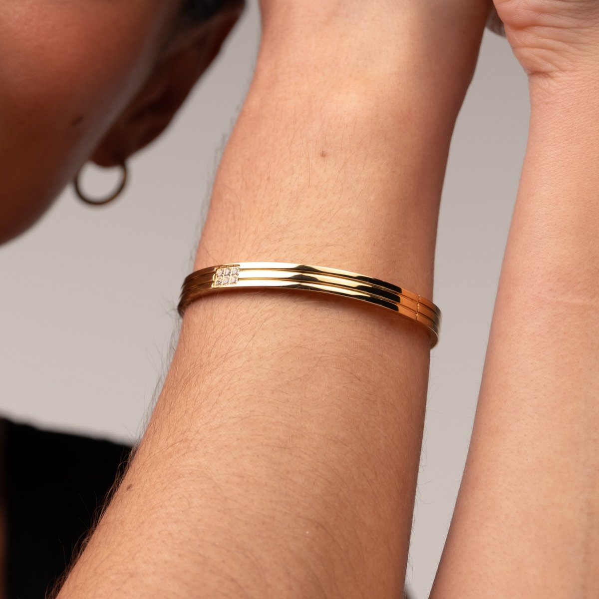 Hanna Bangle Bracelet 18k Gold Plated