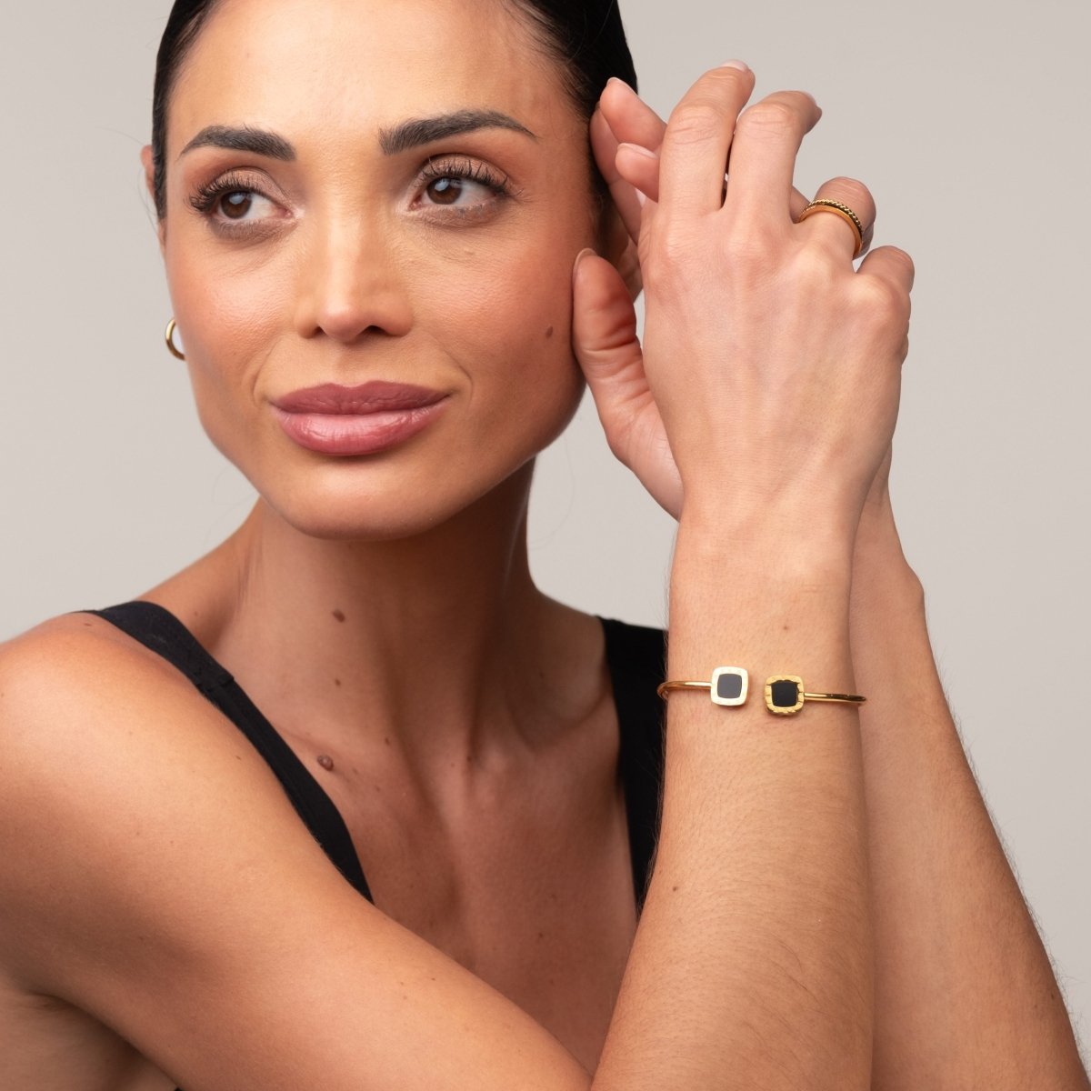 Onyx Cuff Bracelet 18k Gold Plated