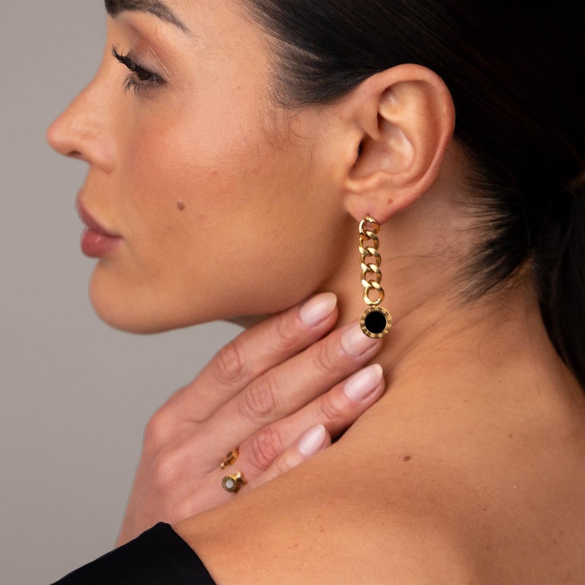 Glamour Onyx Stone Chain Earrings 18k Gold Plated