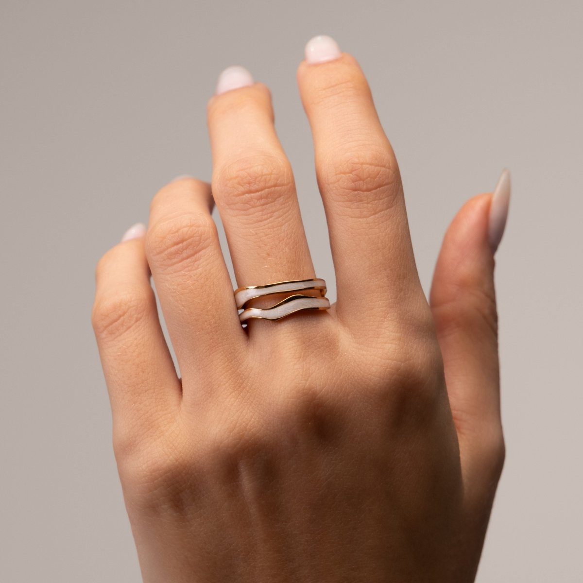 Adjustable Abstract Mother-of-Pearl Ring 18k Gold Plated