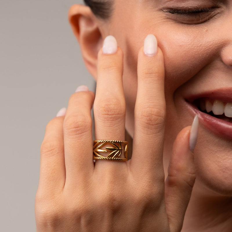 Botanical Adjustable Ring 18k Gold Plated