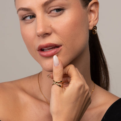 Minimal Crossover Adjustable Ring 18k Gold Plated