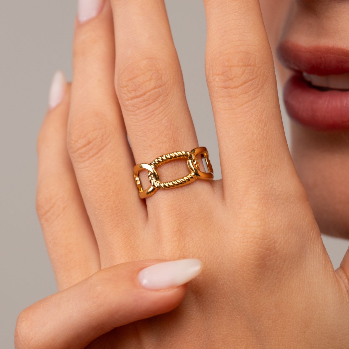 Link Adjustable Ring - 18k Gold Plated