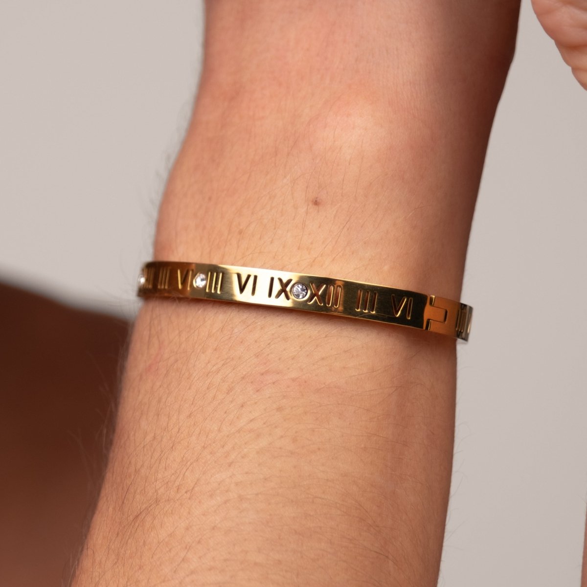 Roman Numeral Bracelet 18k Gold Plated