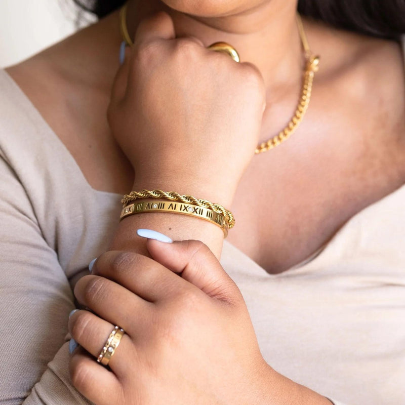 Roman Numeral Bracelet 18k Gold Plated