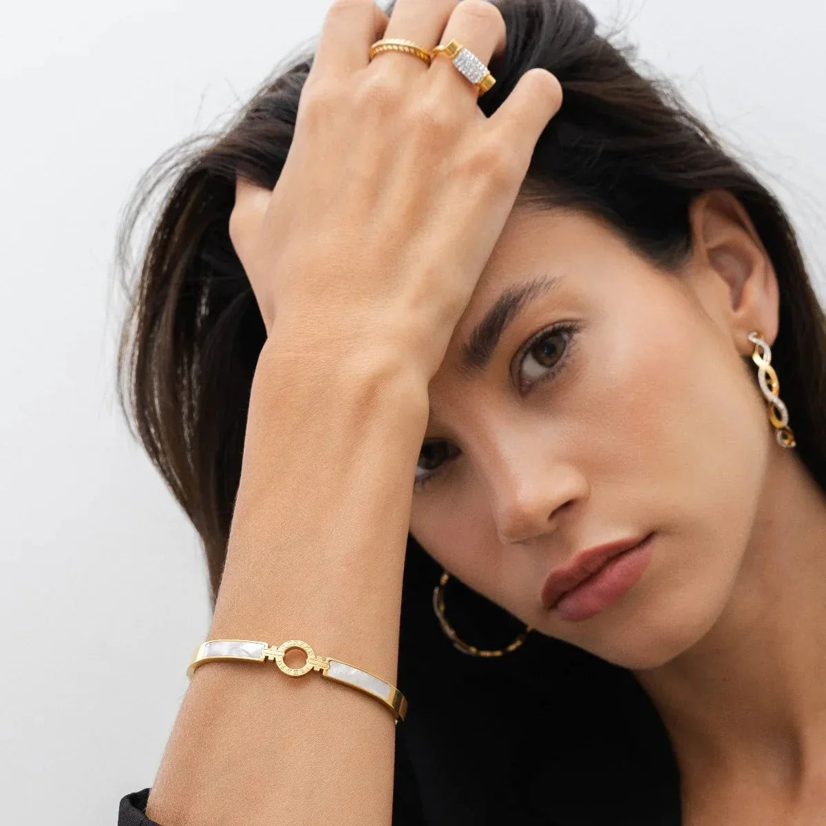 Aura Cuff Bracelet 18k Gold Plated