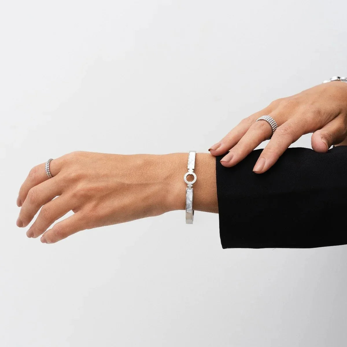 Aura Cuff Bracelet 18k Gold Plated - Silver
