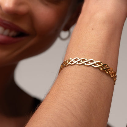 Blogger Bangle - 18k Gold Plated
