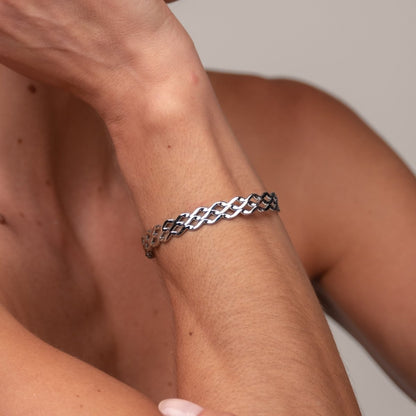Blogger Cuff Bracelet – Silver