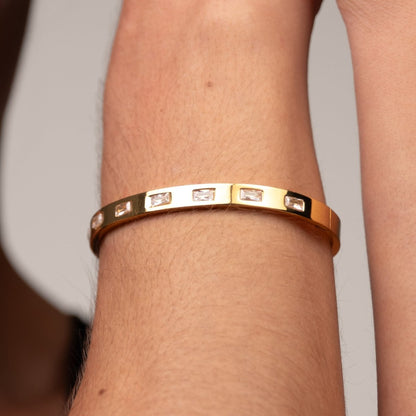 Carved Cuff Bracelet – 18k Gold Plated