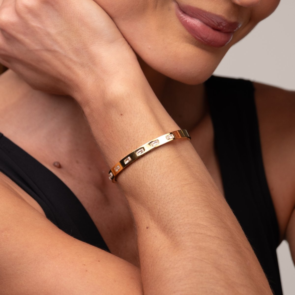 Carved Cuff Bracelet – 18k Gold Plated