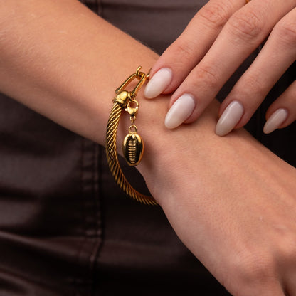 Hana Shell Bracelet 18k Gold Plated