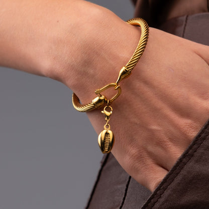 Hana Shell Bracelet 18k Gold Plated