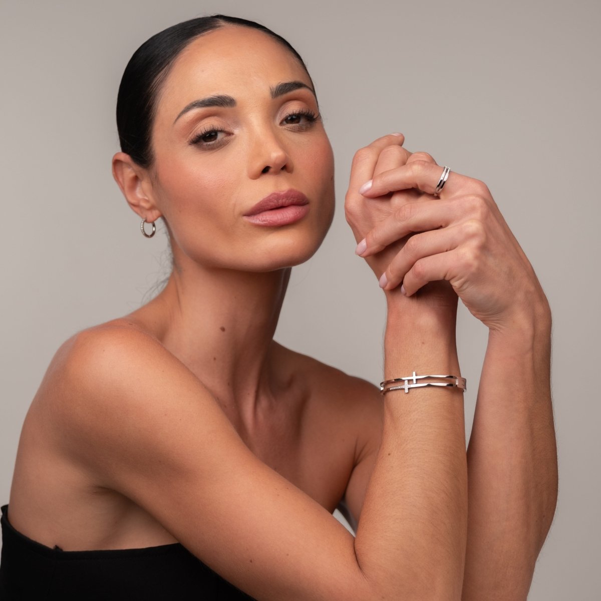 Cross Cuff Bracelet – Silver