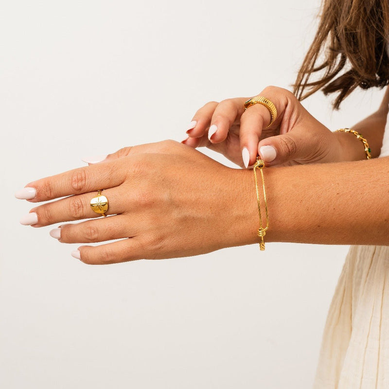 Eva Delicate Bangle Bracelet 18k Gold Plated