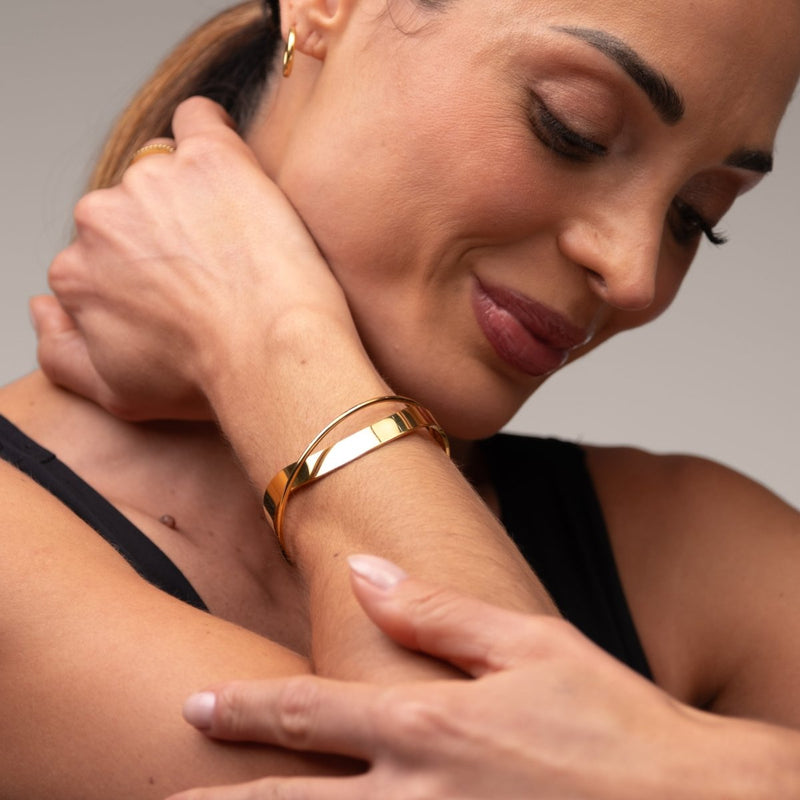 Inter Bangle Bracelet 18k Gold Plated