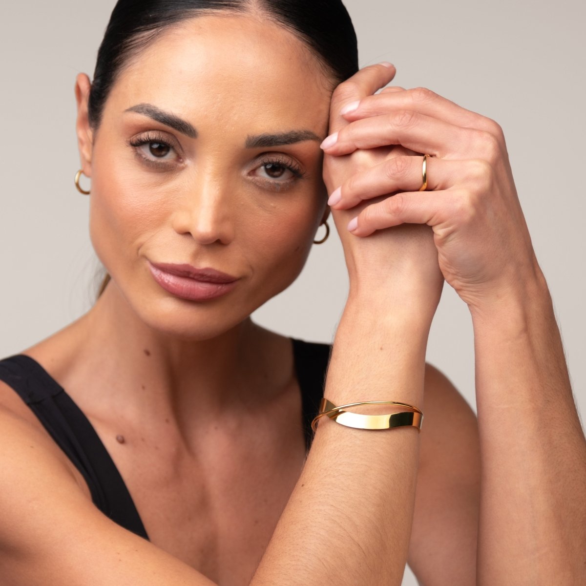 Inter Bangle Bracelet 18k Gold Plated