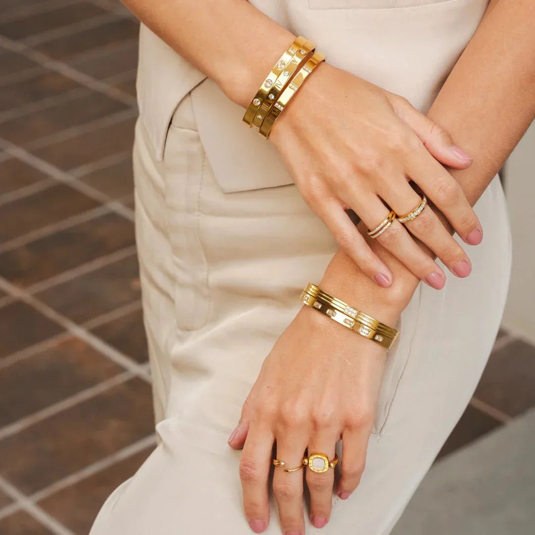 Minimal Cuff Bracelet – 18k Gold Plated