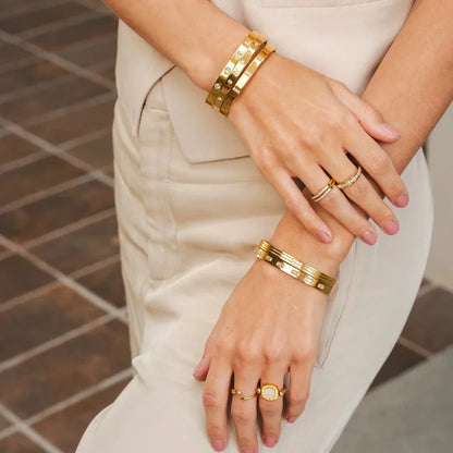 Minimal Cuff Bracelet – 18k Gold Plated