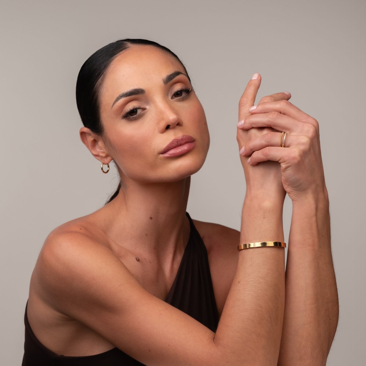 Minimal Cuff Bracelet – 18k Gold Plated