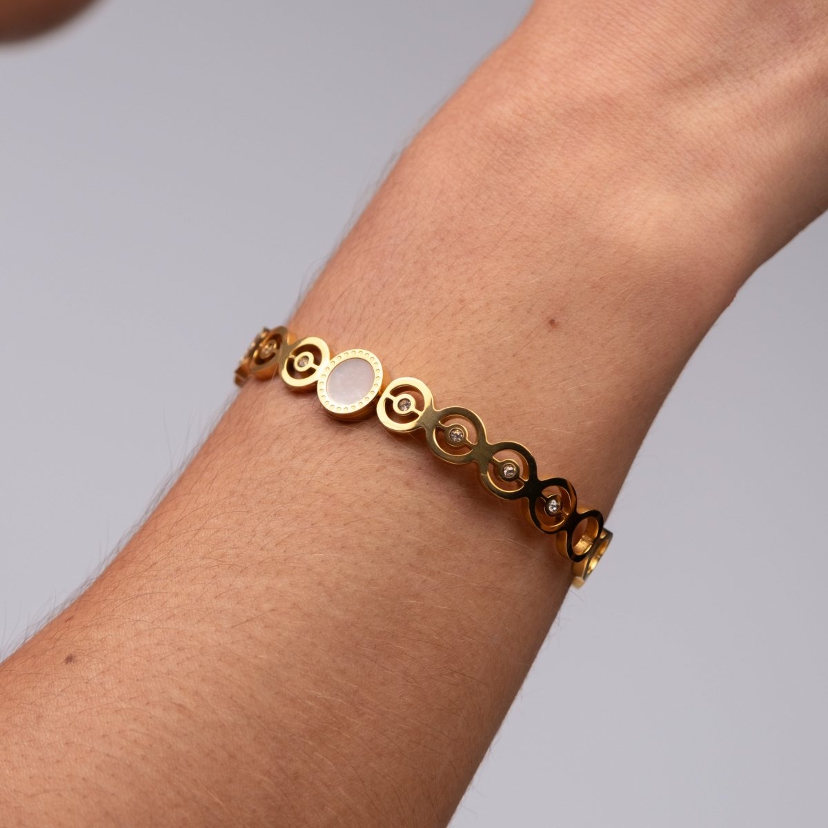 Olivia Zirconia Cuff Bracelet 18k Gold Plated