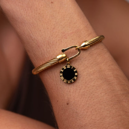 Onyx Charm Bracelet 18k Gold Plated