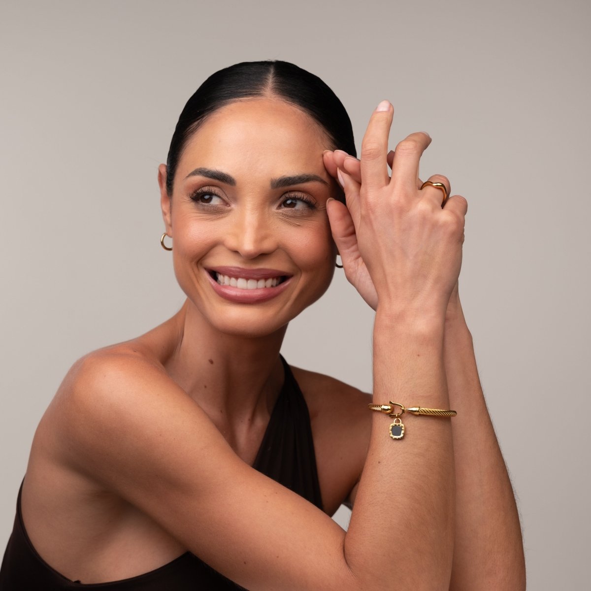 Square Onyx Pendant Cuff Bracelet – 18k Gold Plated
