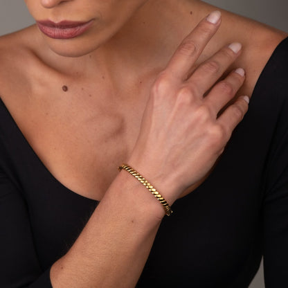 Pisa Cuff Bracelet – 18k Gold Plated