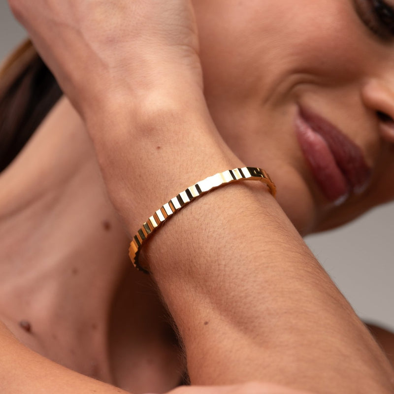 Ripple Bangle - 18k Gold Plated