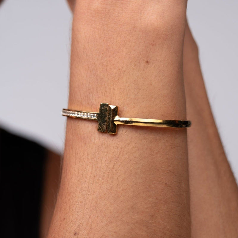 T-Bar Elegance Bangle - 18k Gold Plated