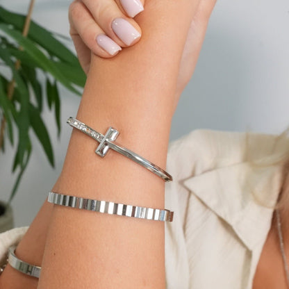 T-Bar Elegance Bangle - Silver
