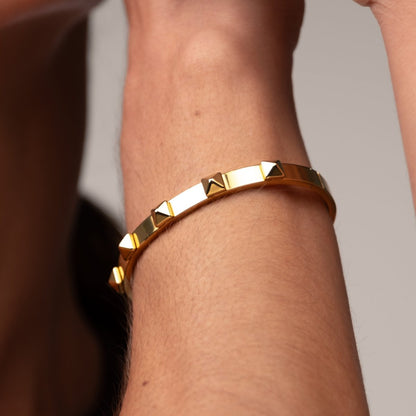 Studs Bracelet 18k Gold Plated