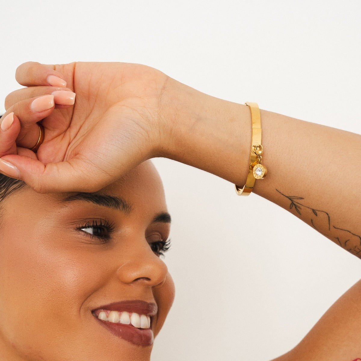 Uniq Bracelet 18k Gold Plated