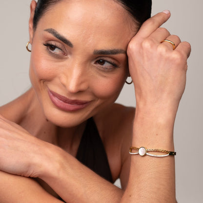 Venus Cuff Bracelet – 18k Gold Plated