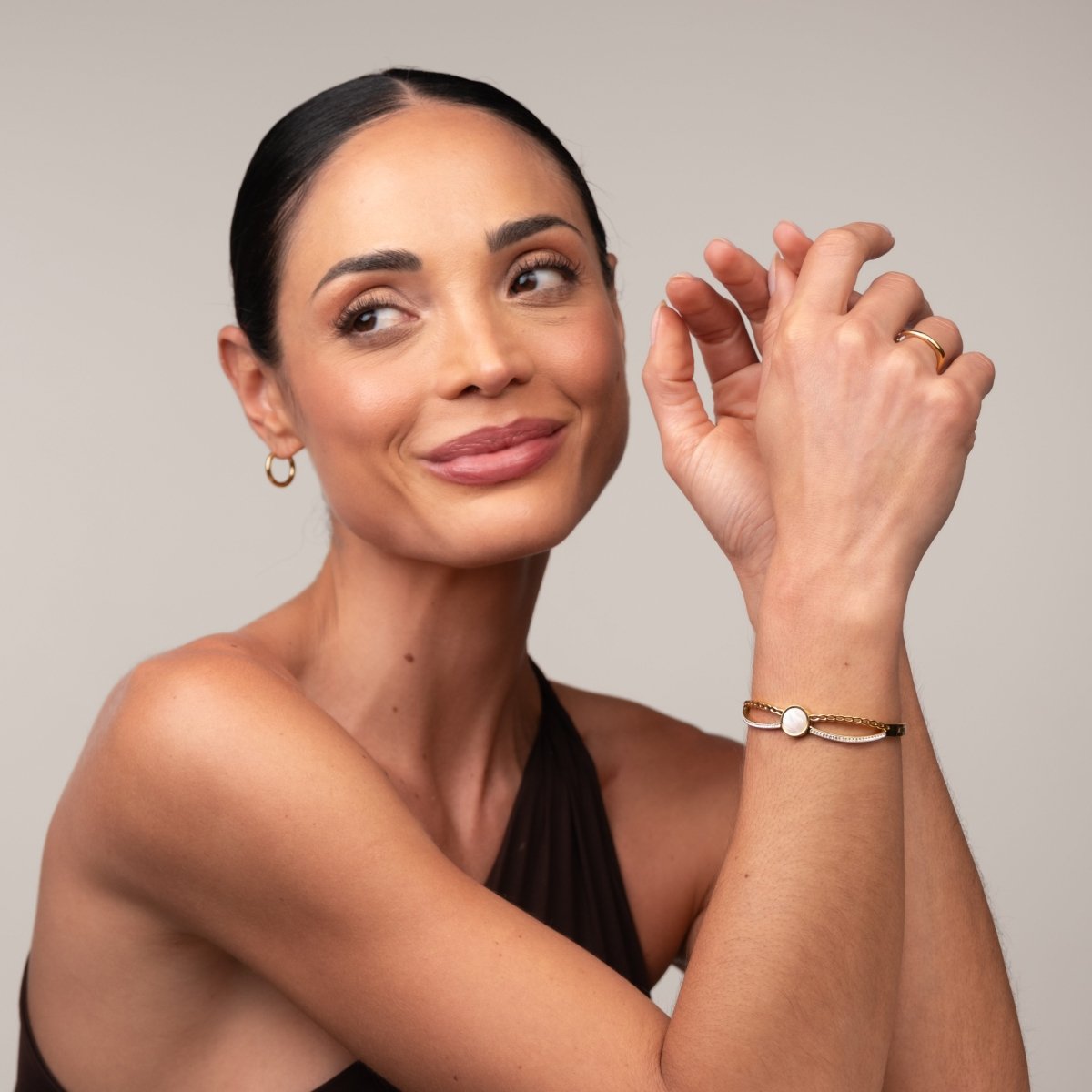 Venus Cuff Bracelet – 18k Gold Plated