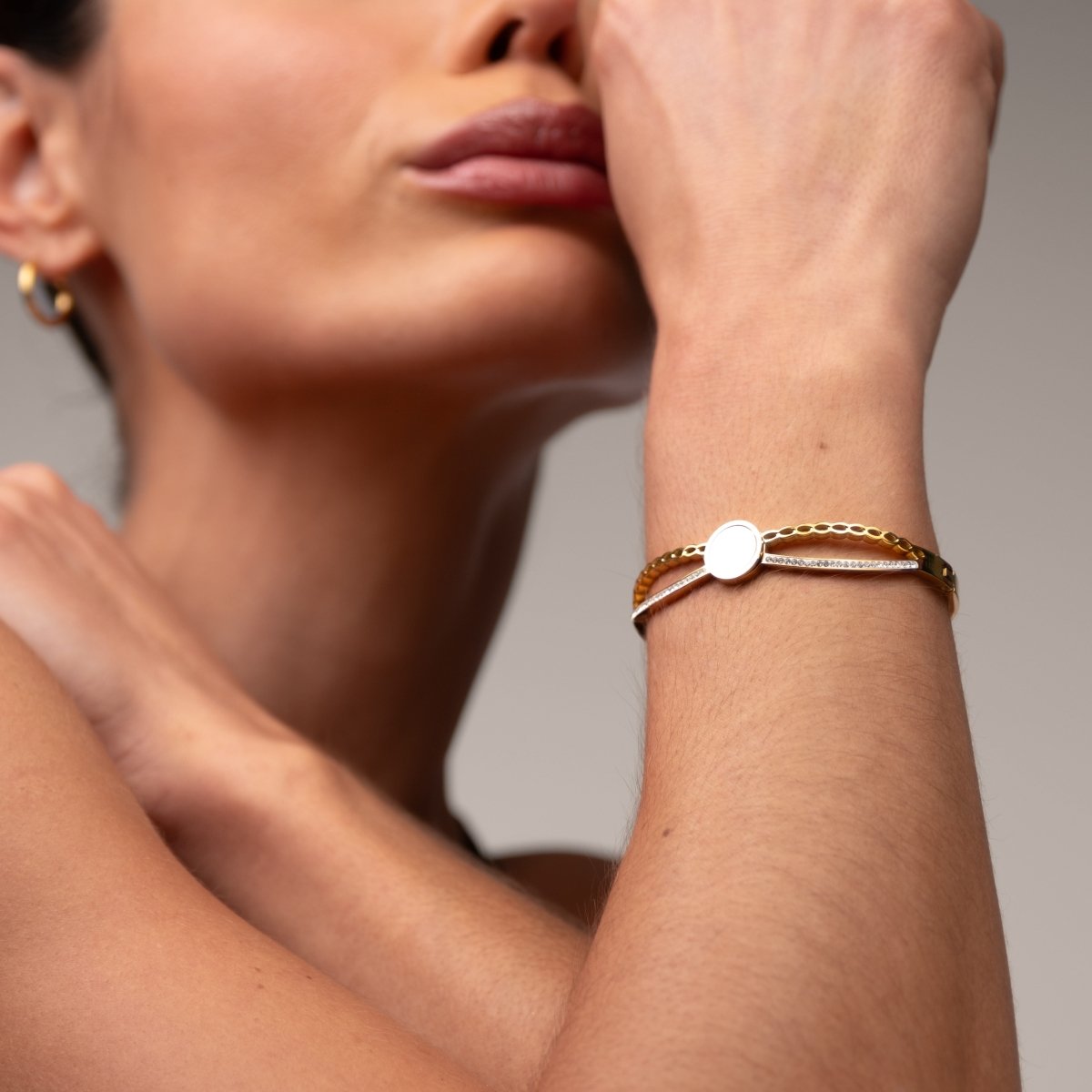 Venus Cuff Bracelet – 18k Gold Plated