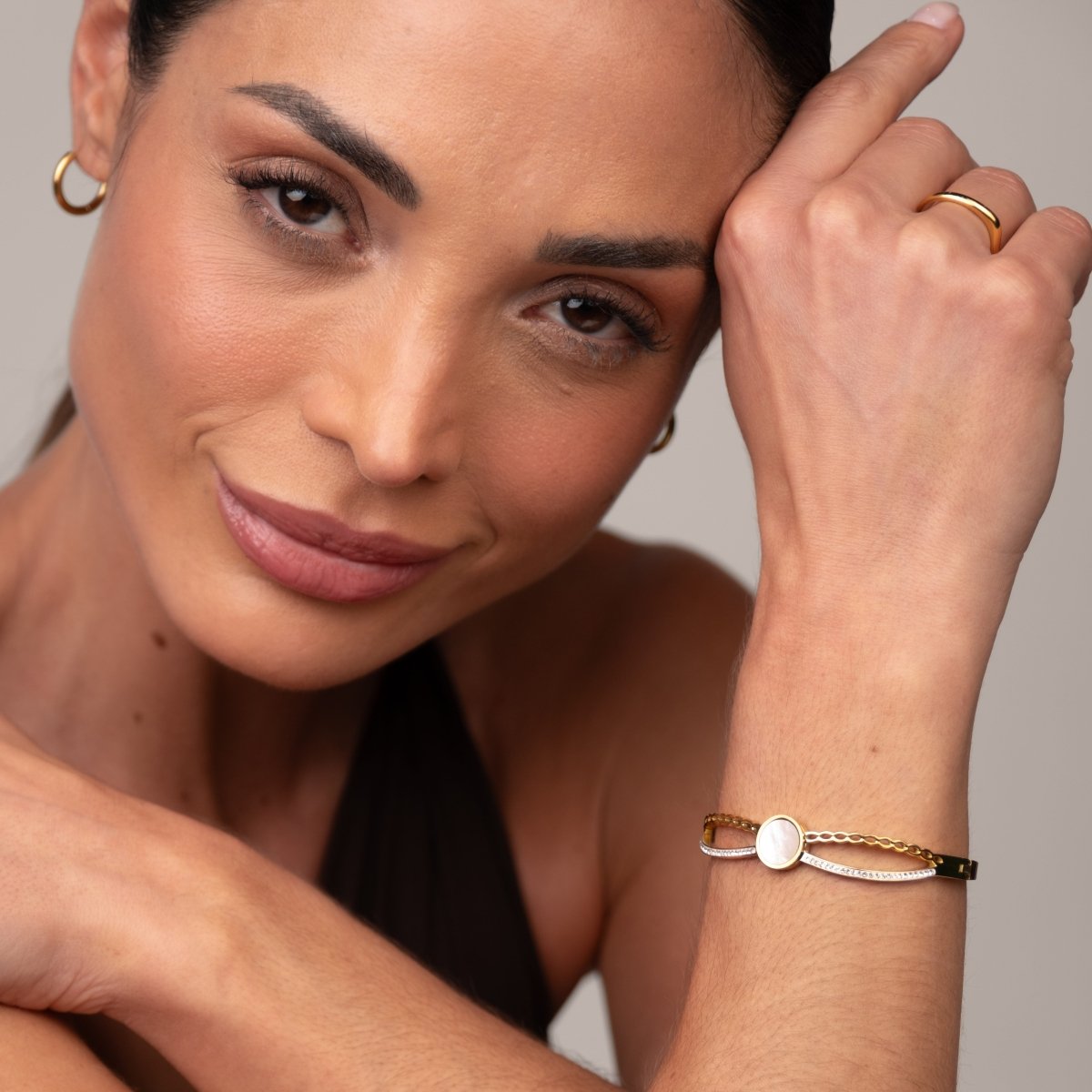 Venus Cuff Bracelet – 18k Gold Plated