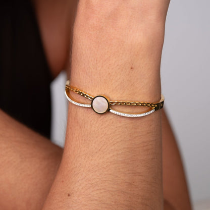 Venus Cuff Bracelet – 18k Gold Plated