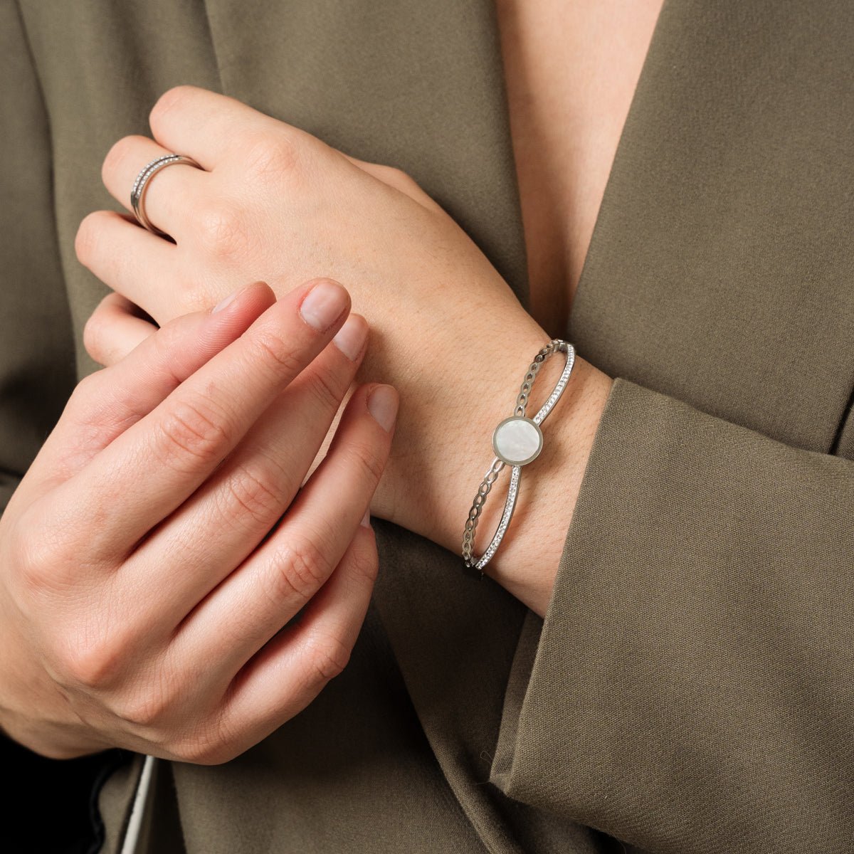 Venus Cuff Bracelet – Silver