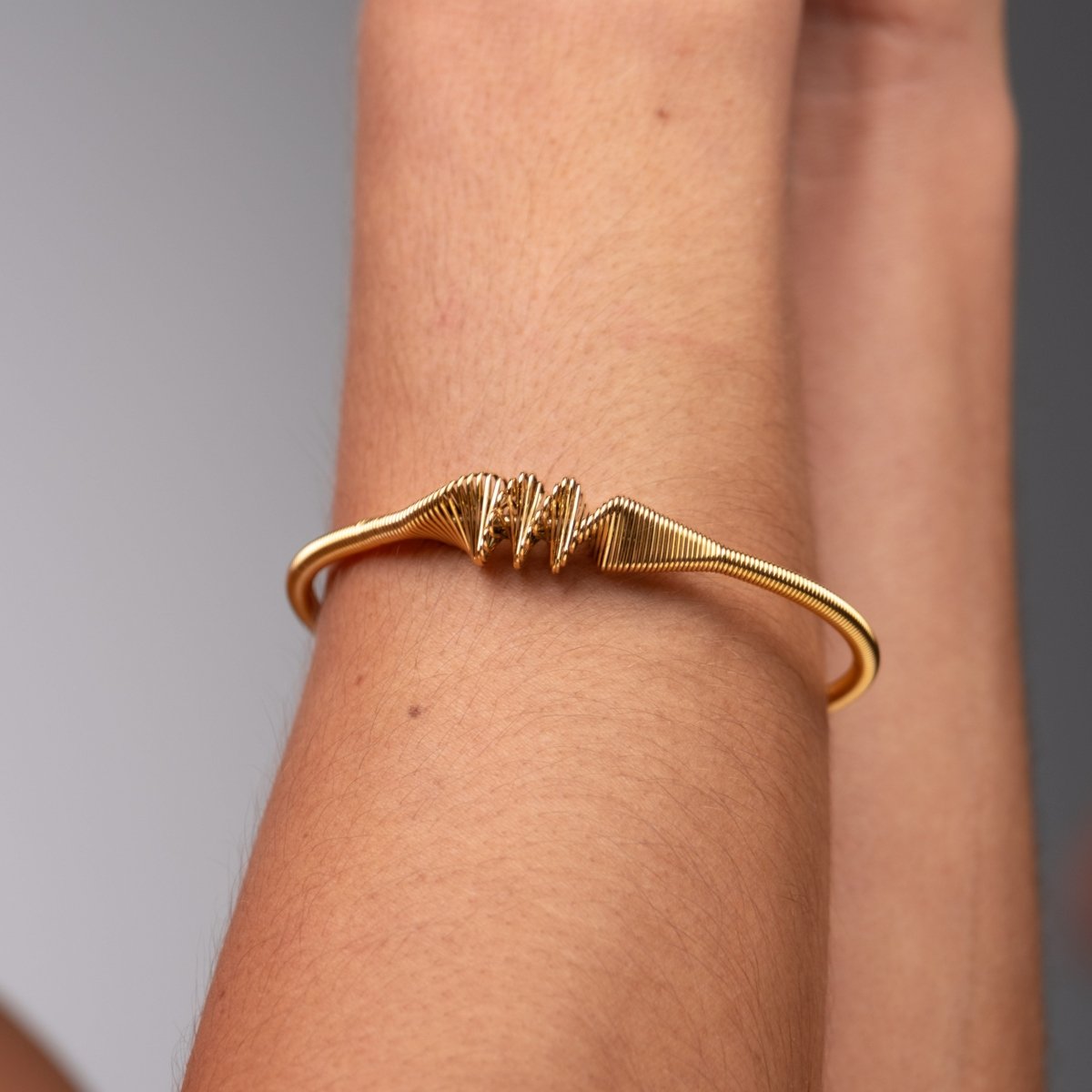 Wave Bracelet 18k Gold Plated