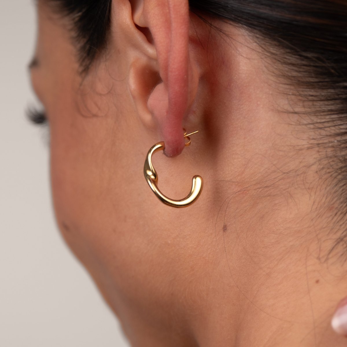Luci Hoop Earrings 18k Gold Plated