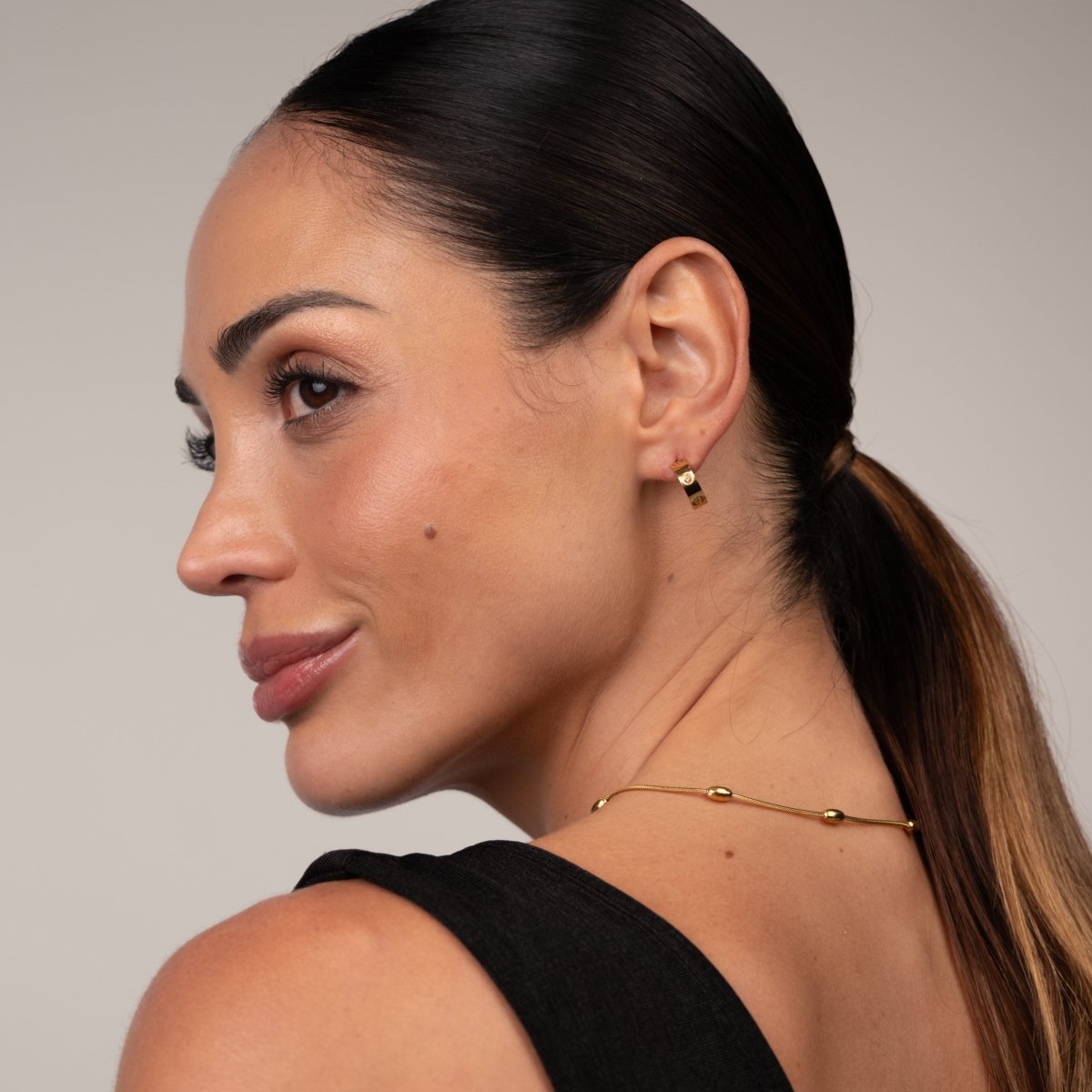 Twist Hoop Earrings – 18k Gold Plated