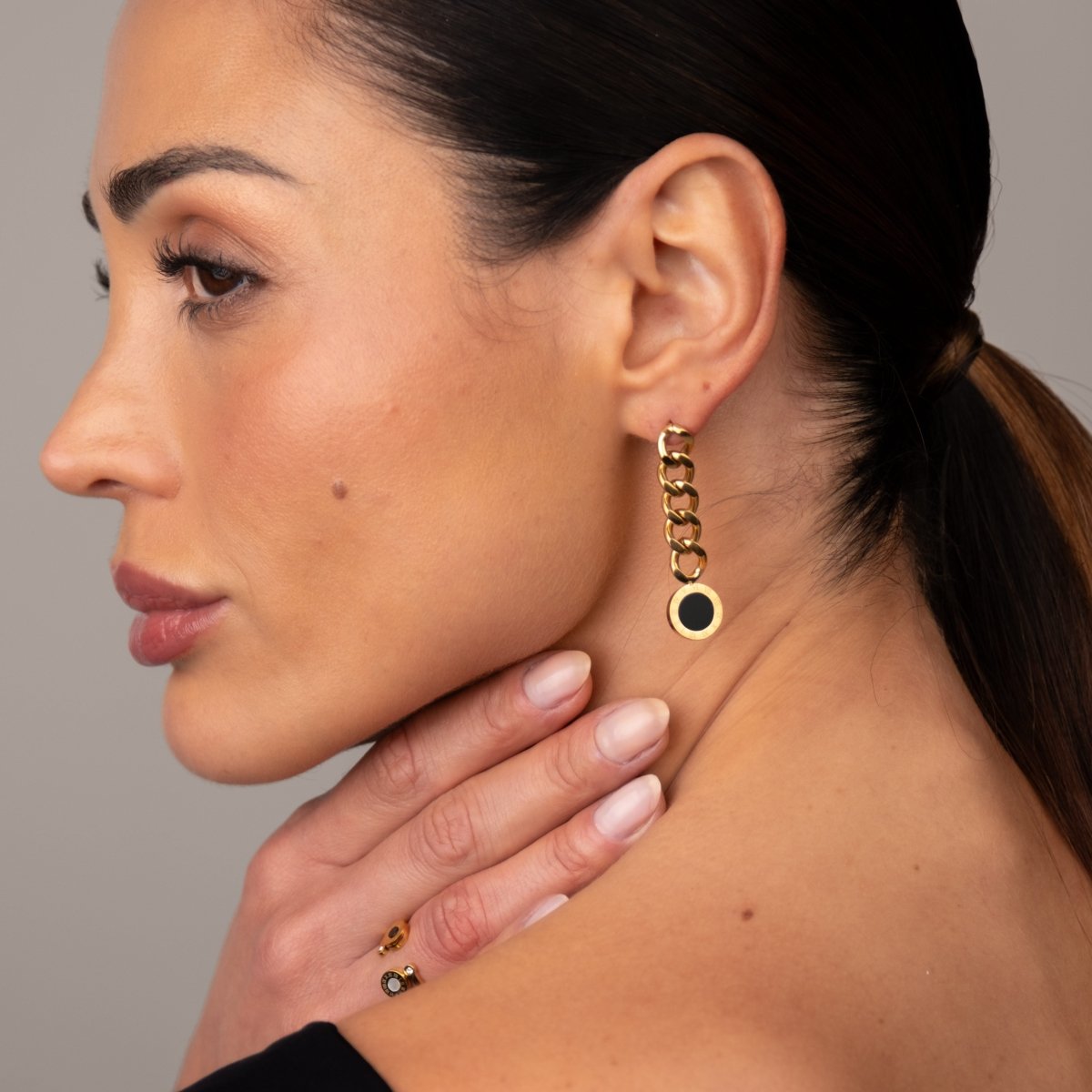 Glamour Onyx Stone Chain Earrings 18k Gold Plated