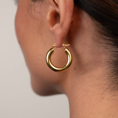 Lele Tube Hoop Earrings Medium 18k Gold Plated
