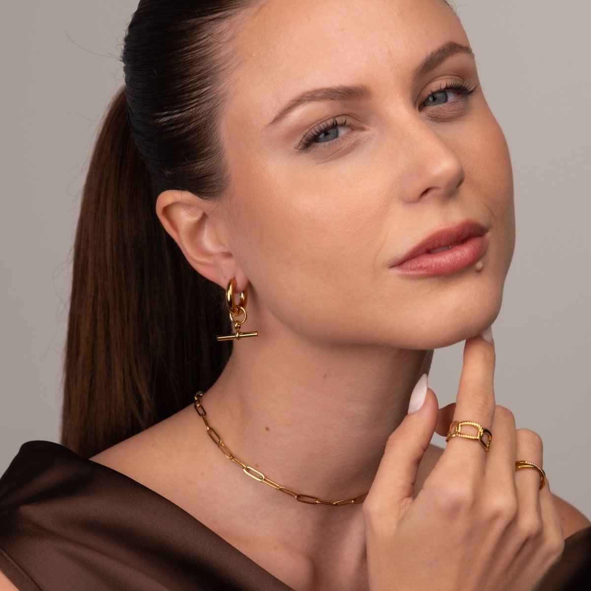 T-Bar Drop Earrings 18k Gold Plated