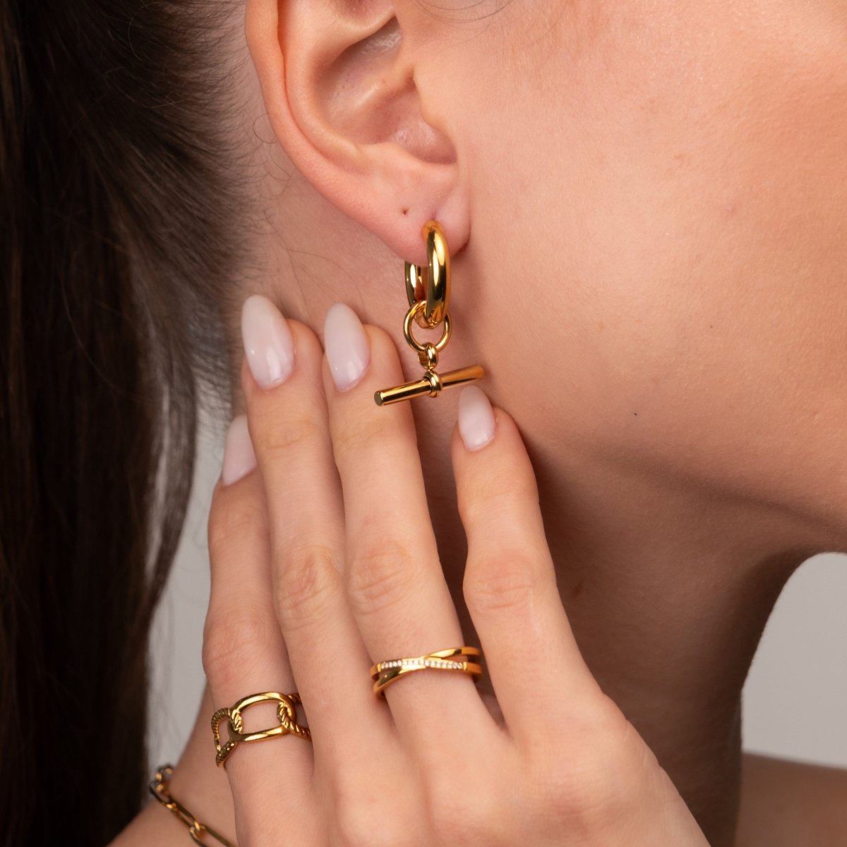 T-Bar Drop Earrings 18k Gold Plated