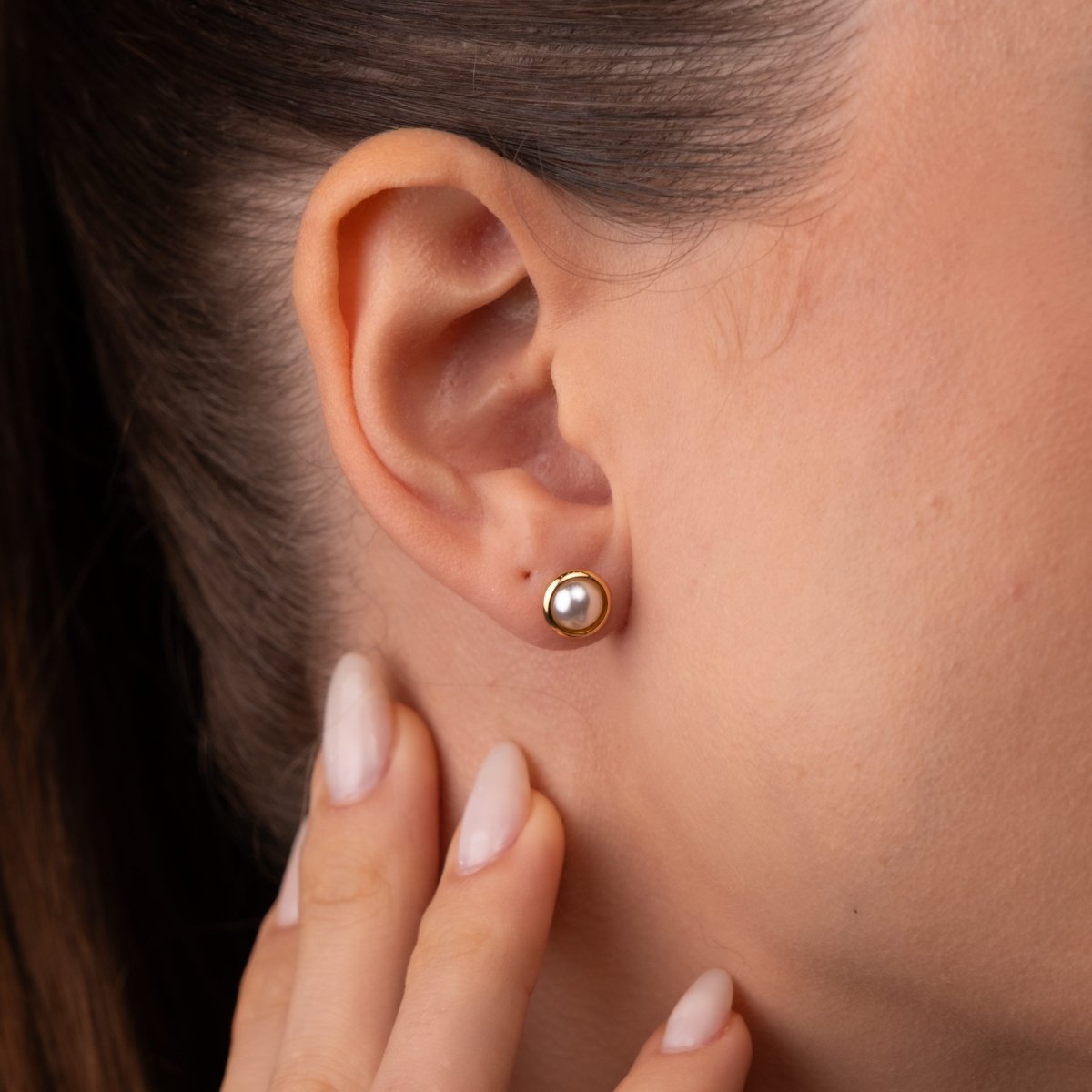 Solitaire Pearl Earrings 18k Gold Plated