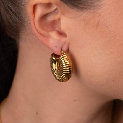 Ziza Bold Hoop Earrings - 18k Gold Plated