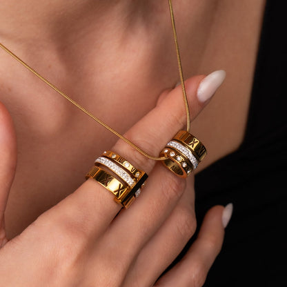 Triple Ring Roman Numeral Necklace – 18k Gold Plated